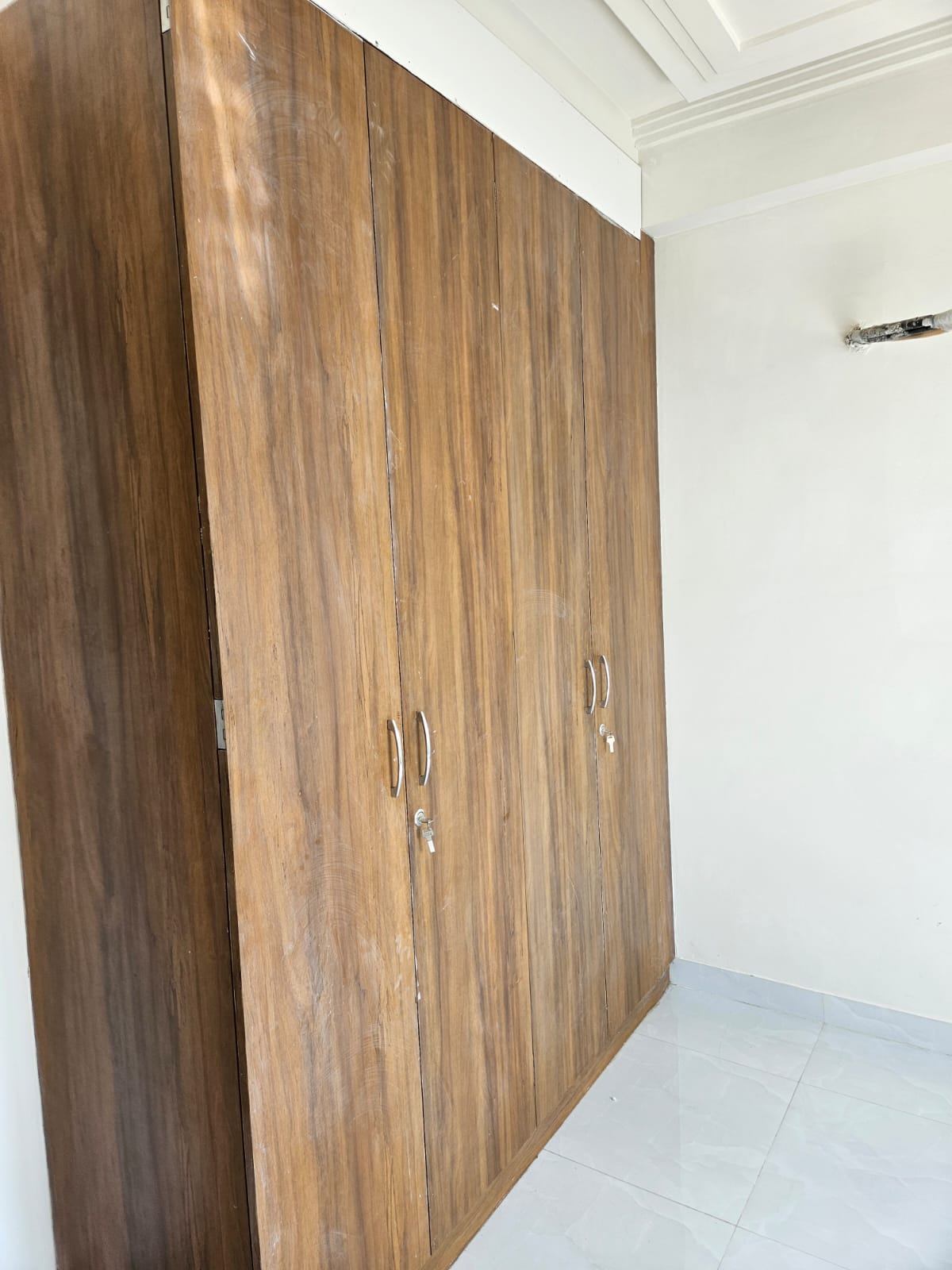 4 BHK Flat 3rd Floor 2000 Sqft. Super Built-up Krishna Nagar Near V. T. Road, Mansarovar-Mansarover-Jaipur